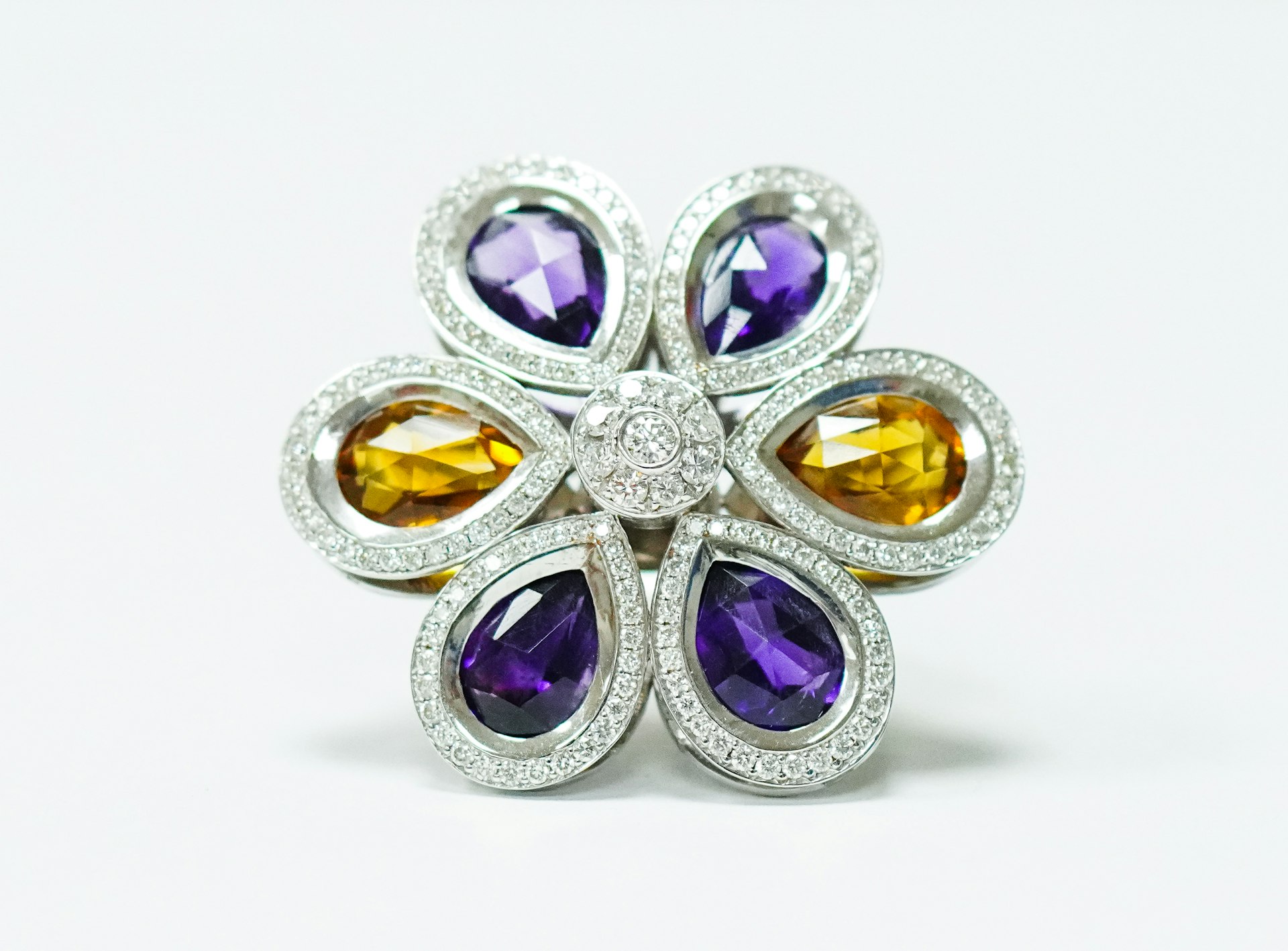Featured Gemstone